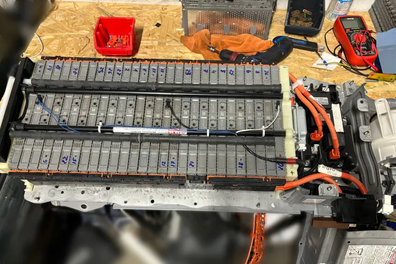 Ni-MH battery regeneration